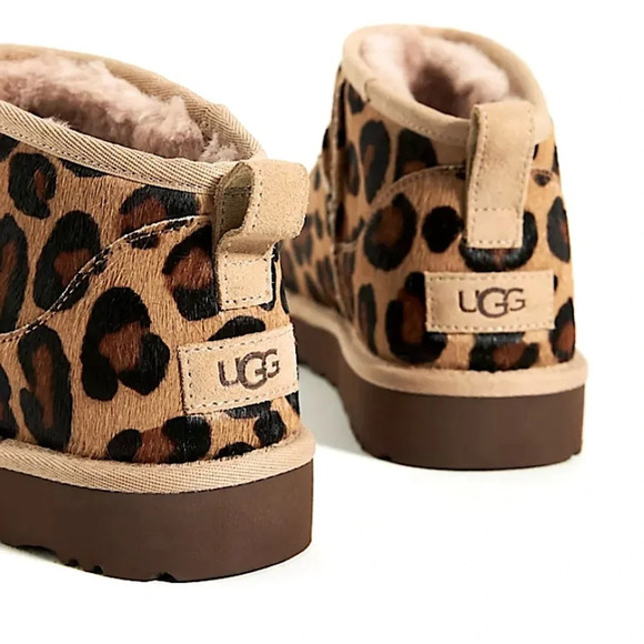UGG Shoes - UGG nwot $199